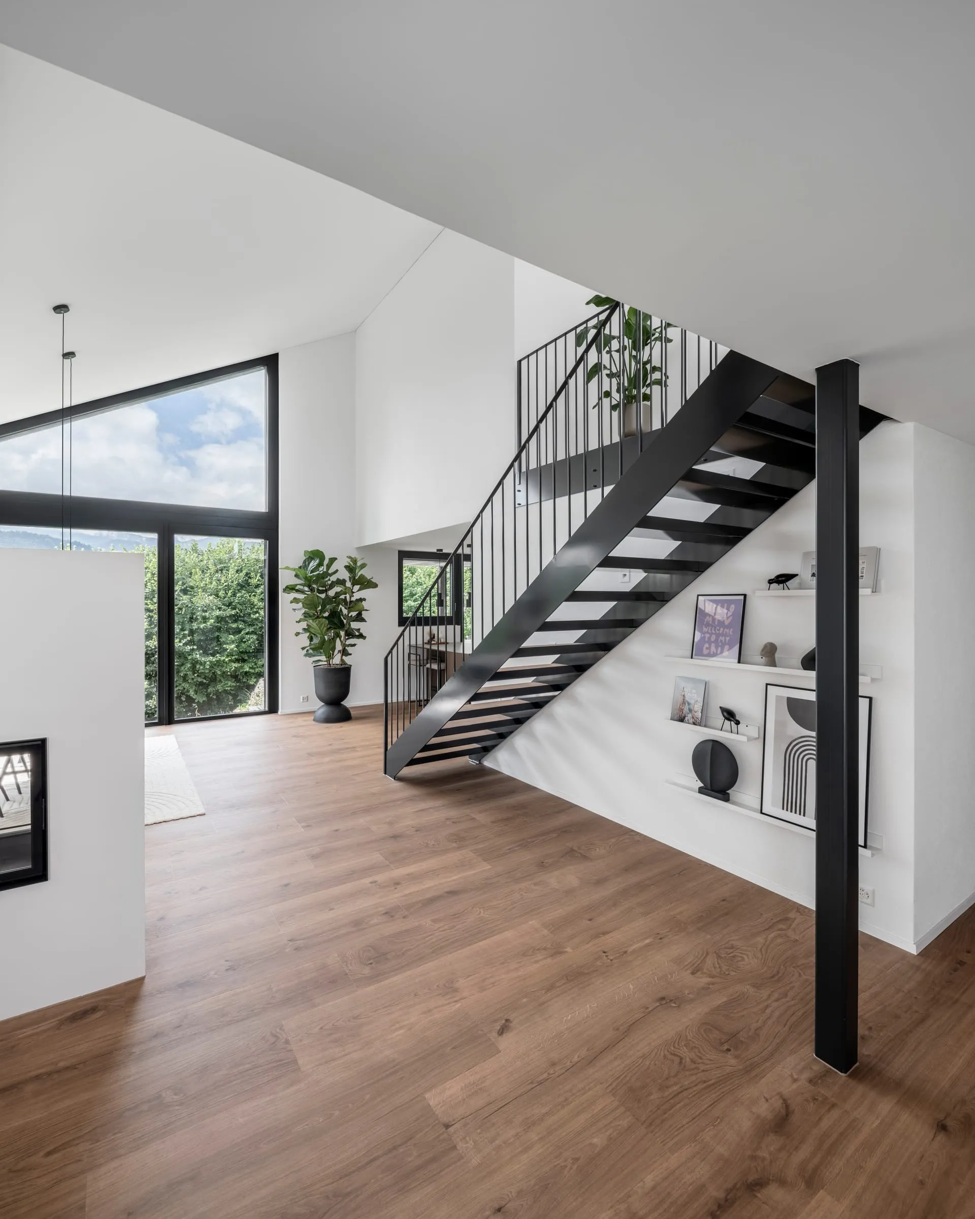 EFH Neuhof — Stahltreppe mit Galerie